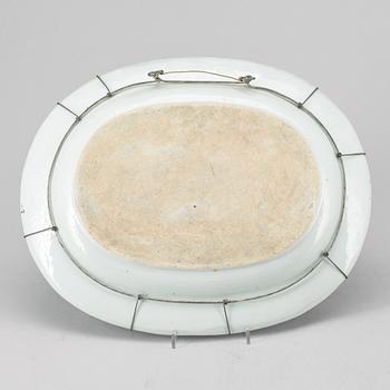 STEKFAT, porslin. Qing dynastin, Qianlong (1736-95).
