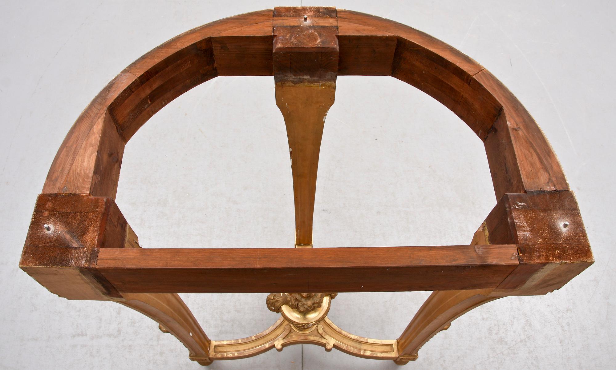 KONSOLBORD, gustaviansk stil, 1900-talets början.