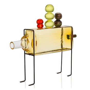Markku Salo, a glass sculpture, 'Marjassa' (Berry picking), signed Markku Salo Nuutajärvi 2016.