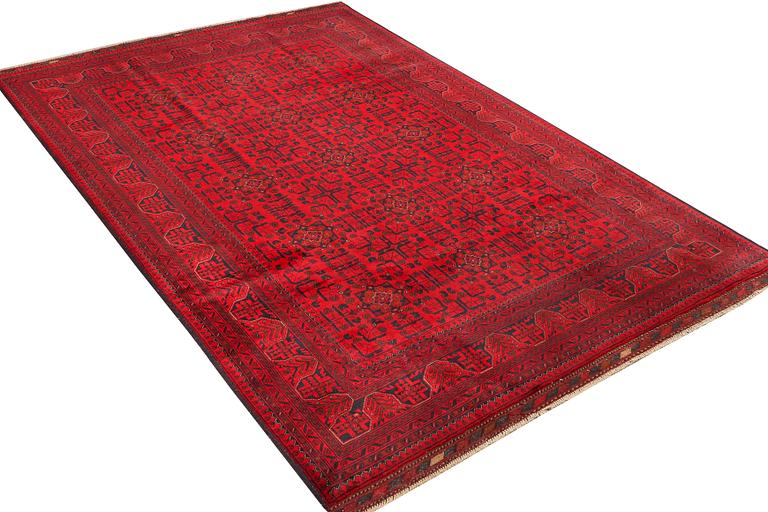 An Afghan Mamluk carpet, c. 292 x 204 cm.