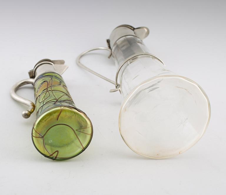 KANNOR, 2 st, glas, nickel, omkring år 1900.