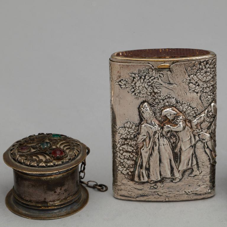 DOSOR, 7 stycken, silver, bland annat Sverige, 1800/1900-tal. Total vikt ca 324 gram.