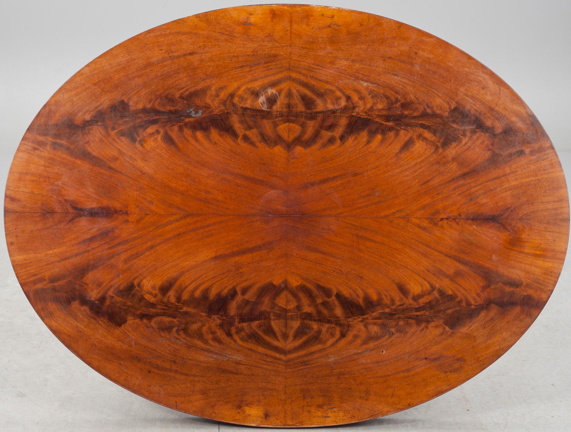 BORD, senempire. 1800-talets första hälft.