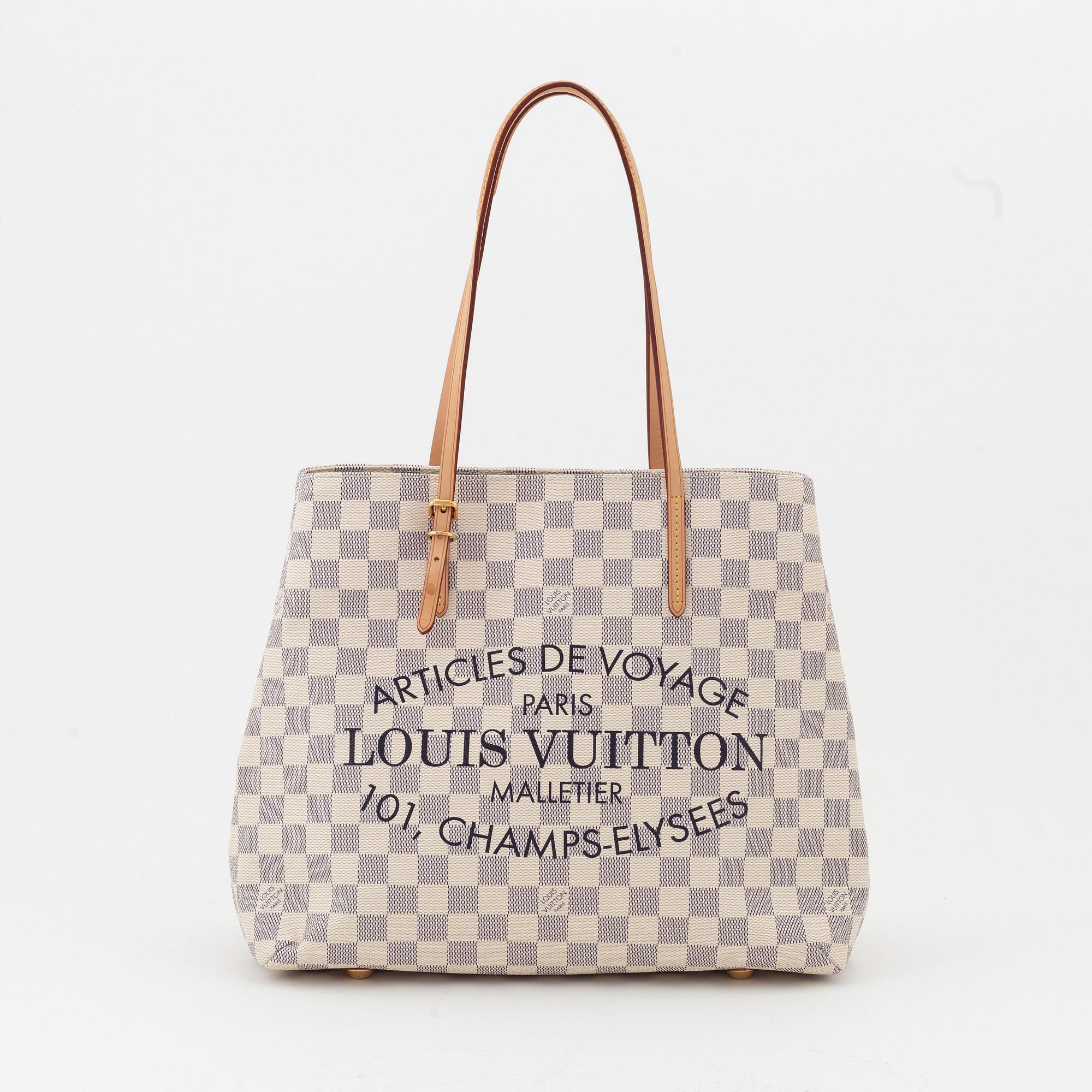 Louis Vuitton, a Damier Azur 'Cabas Adventure' tote bag, 2014.