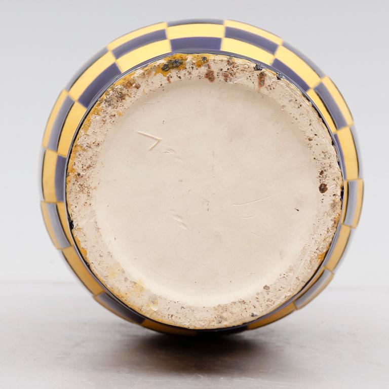 VAS, porslin, 1900-/2000-tal.