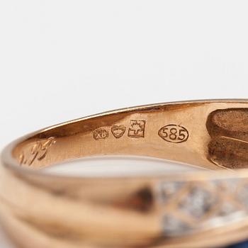 A 14K gold ring and earrings with sapphires and diamonds ca. 0.02 ct in total. Timanttiset, Helsinki 1999.