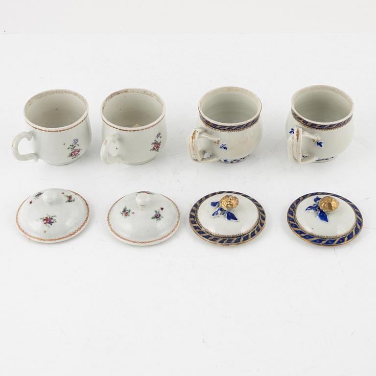 A set of four (2+2) custard cups with covers, Qing dynasty, 18th Century.