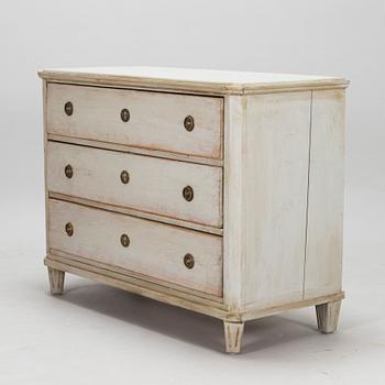 A 19th-century  chest of drawers.