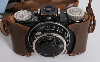 KAMEROR, 2 st, bl a Pontiac.