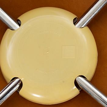 ARNE JACOBSEN, stolar 6 st "Sjuan" för Fritz Hansen Danmark sent 1900-tal.