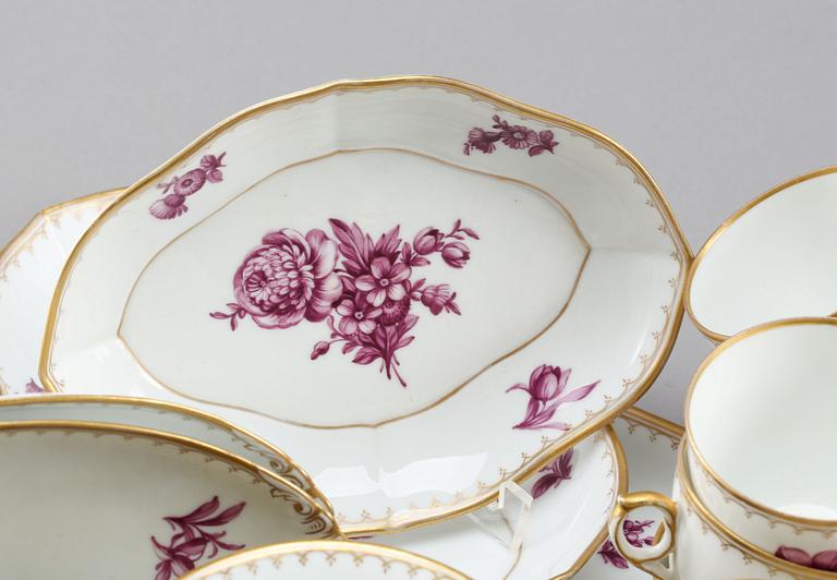 KAFFESERVIS, porslin, 22 delar, "Purple", Royal Copenhagen, Danmark, 1900-tal.