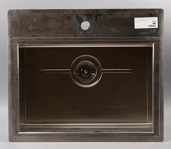 DISKHO, rostfritt. STALA. Säljs till förmån för World Childhood Foundation.