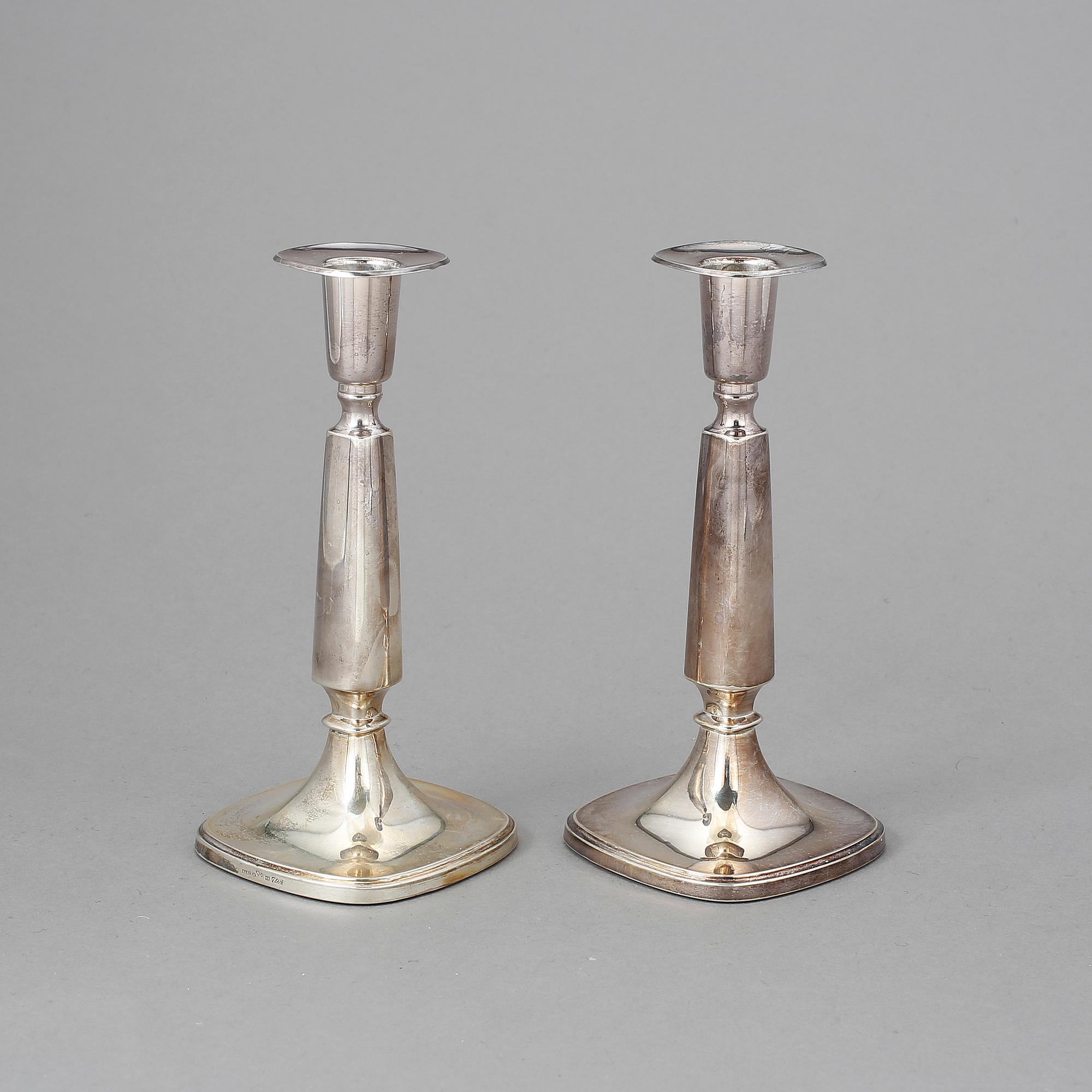 LJUSSTAKAR, ett par, silver, Ceson, Göteborg, 1962.