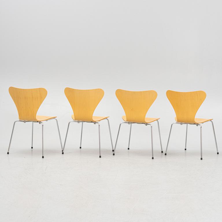 Arne Jacobsen, stolar, 4 st "Sjuan", Fritz Hansen, Danmark, 1998.