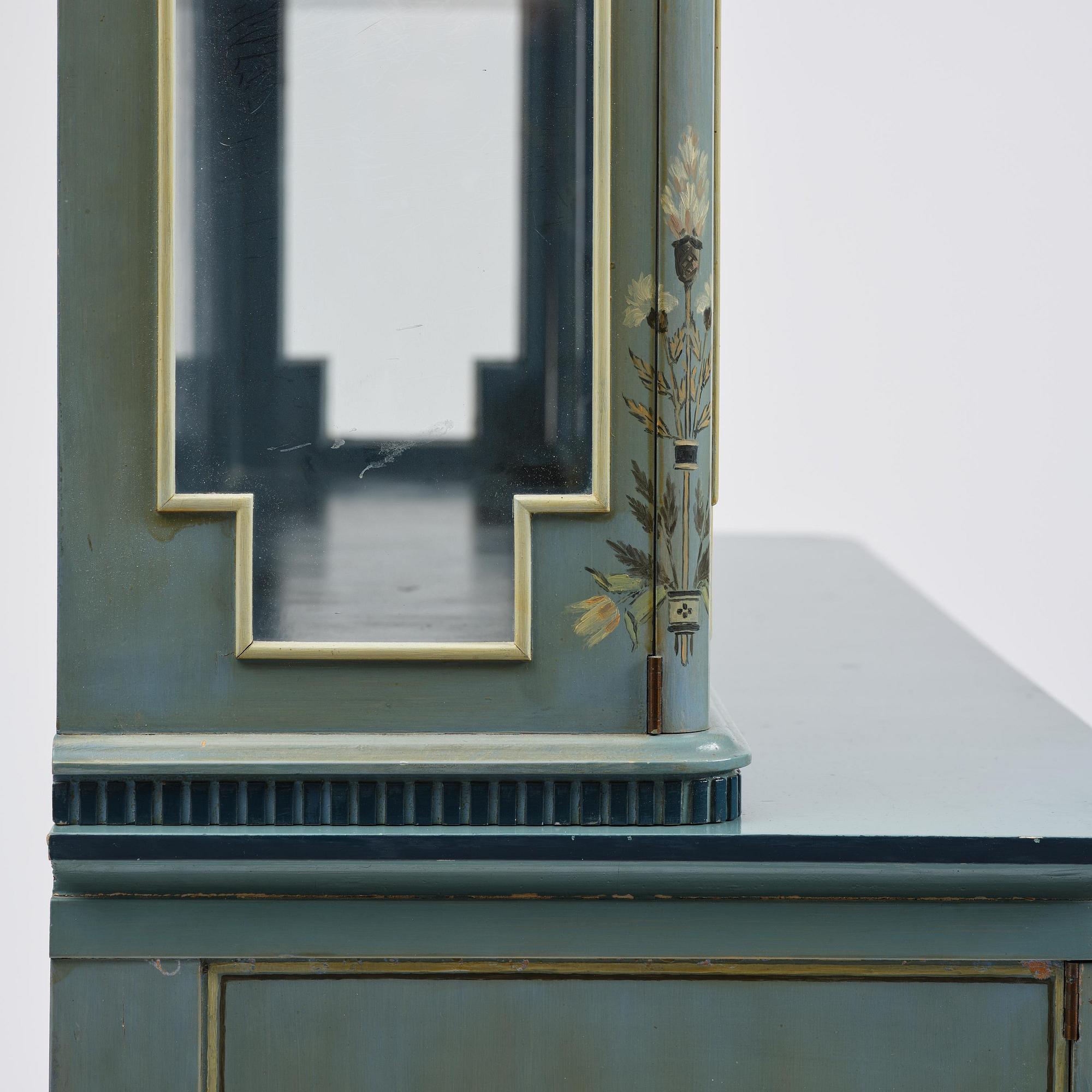 Carl Malmsten, a Swedish Grace showcase cabinet, cabinetmaker Albin Johansson, Stockholm, for Villa Kvikkjokk, 1927.