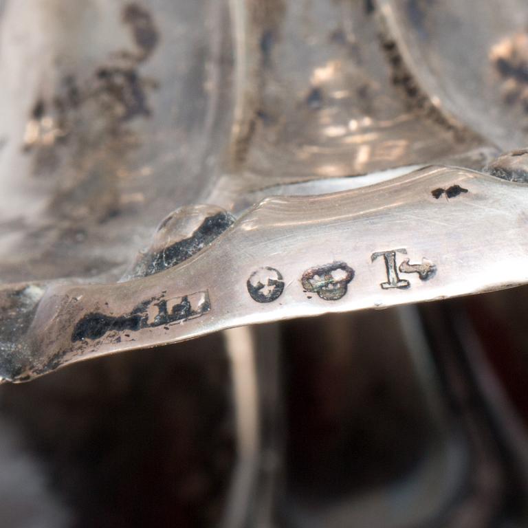 SOCKERSKÅL på FOT, silver, Pehr Georg Fröberg, Norrtälje 1849. Vikt c:a 650 g.