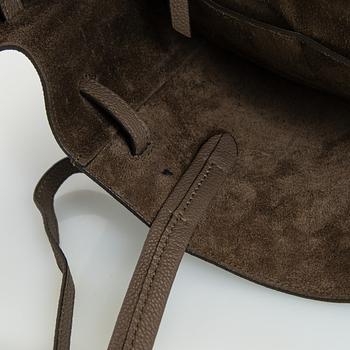 Céline, a 'Cabas Phantom Tote' bag.