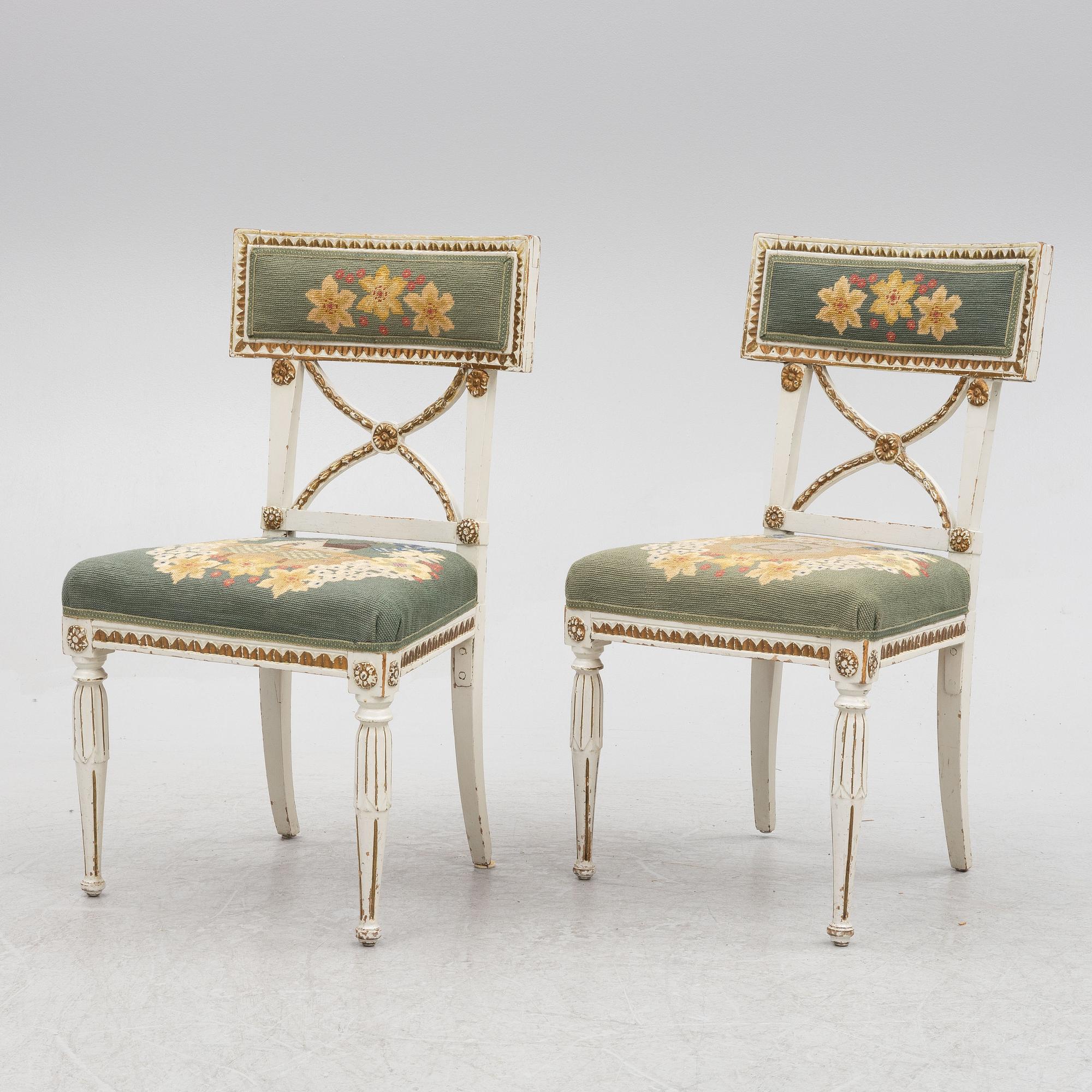 Stolar, ett par, gustavianska, 1700-talets slut.