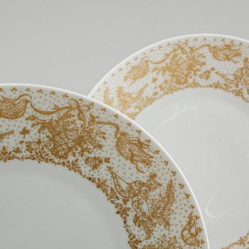 Thirteen dinner plates from Rosenthal, Germany, made in the second half of the 20th century.