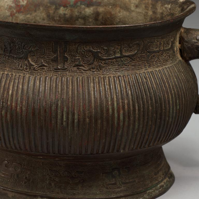 A archaistic bronze censer, presumably Ming dynasty (1368-1644) or older.
