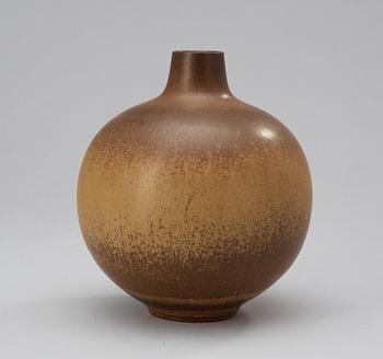 A Berndt Friberg stoneware vase, Gustavsberg Studio 1944-47.