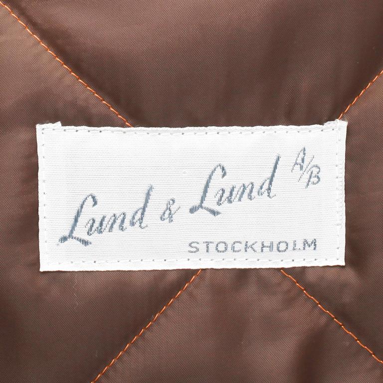 LUND & LUND, a brown cotton jacket, size 50.