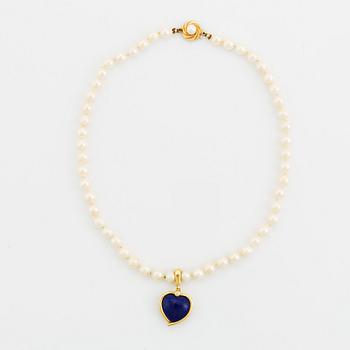 Cultured pearl necklace, with heart shaped charm.