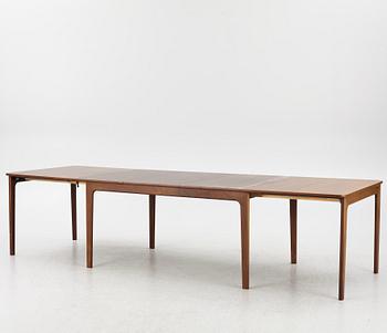Dining table, Skovby Denmark, contemporary.