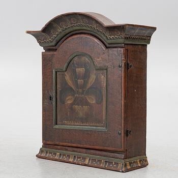 A hanging cabinet, 19th Century.