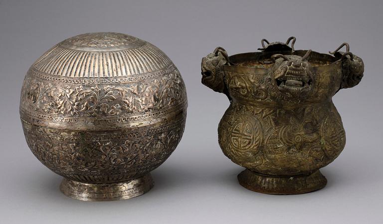 ASK med LOCK samt KÄRL, metall. Burma, 1800-tal.