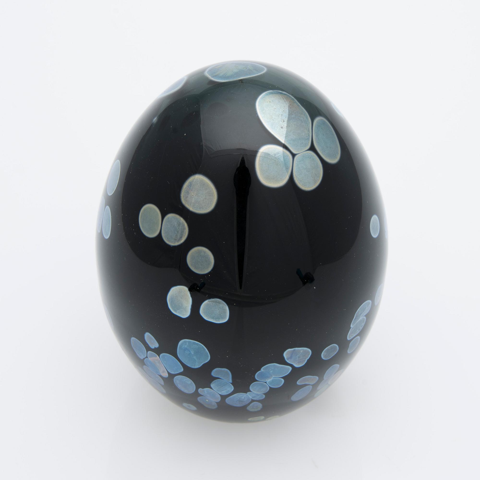 ÄGG, glas. Signerad O. Toikka Nuutajärvi 236 / 750.