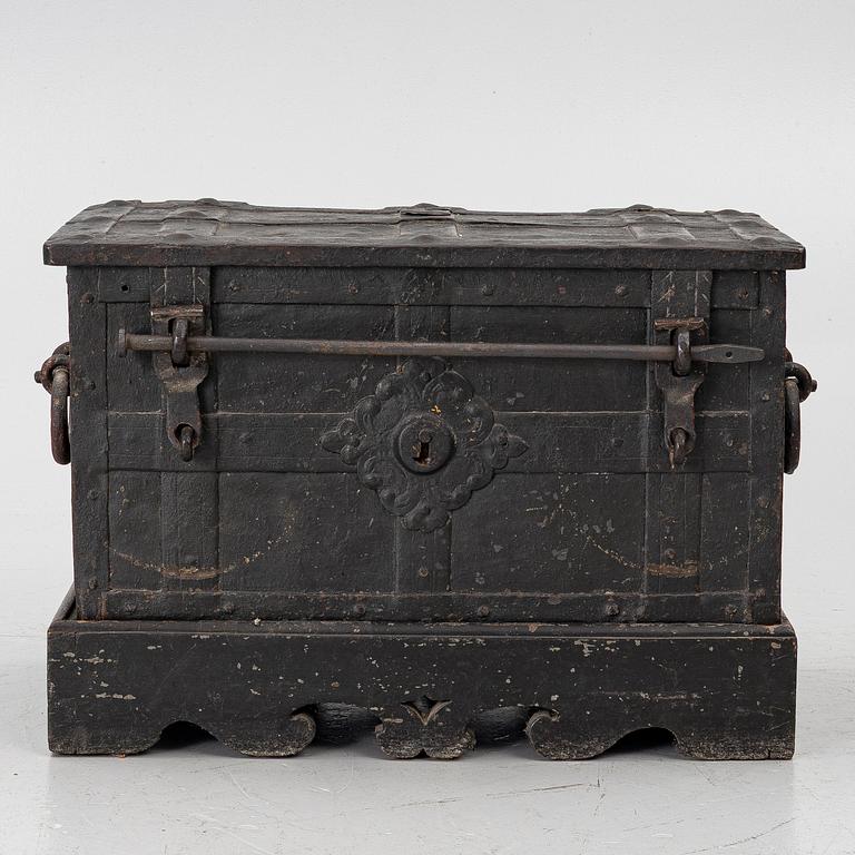 Baroque strongbox, 18th century.