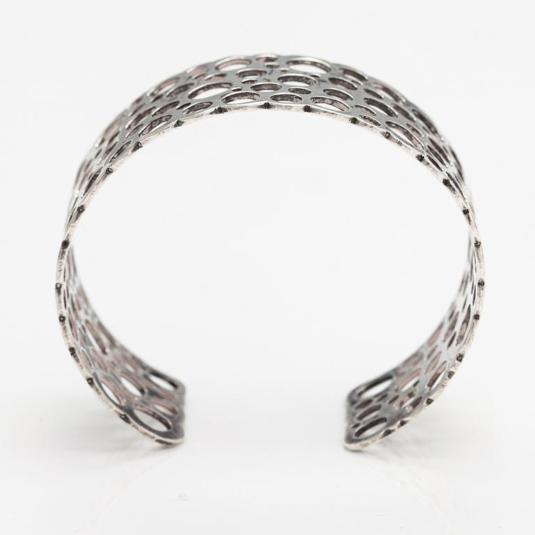 Liisa Vitali, Armband "Pitsi", silver. Westerback, Helsingfors 1970.