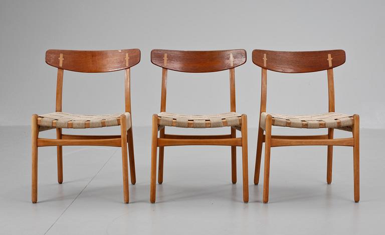 STOLAR, 3 st. "Spisestolen", design Hans J Wegner.