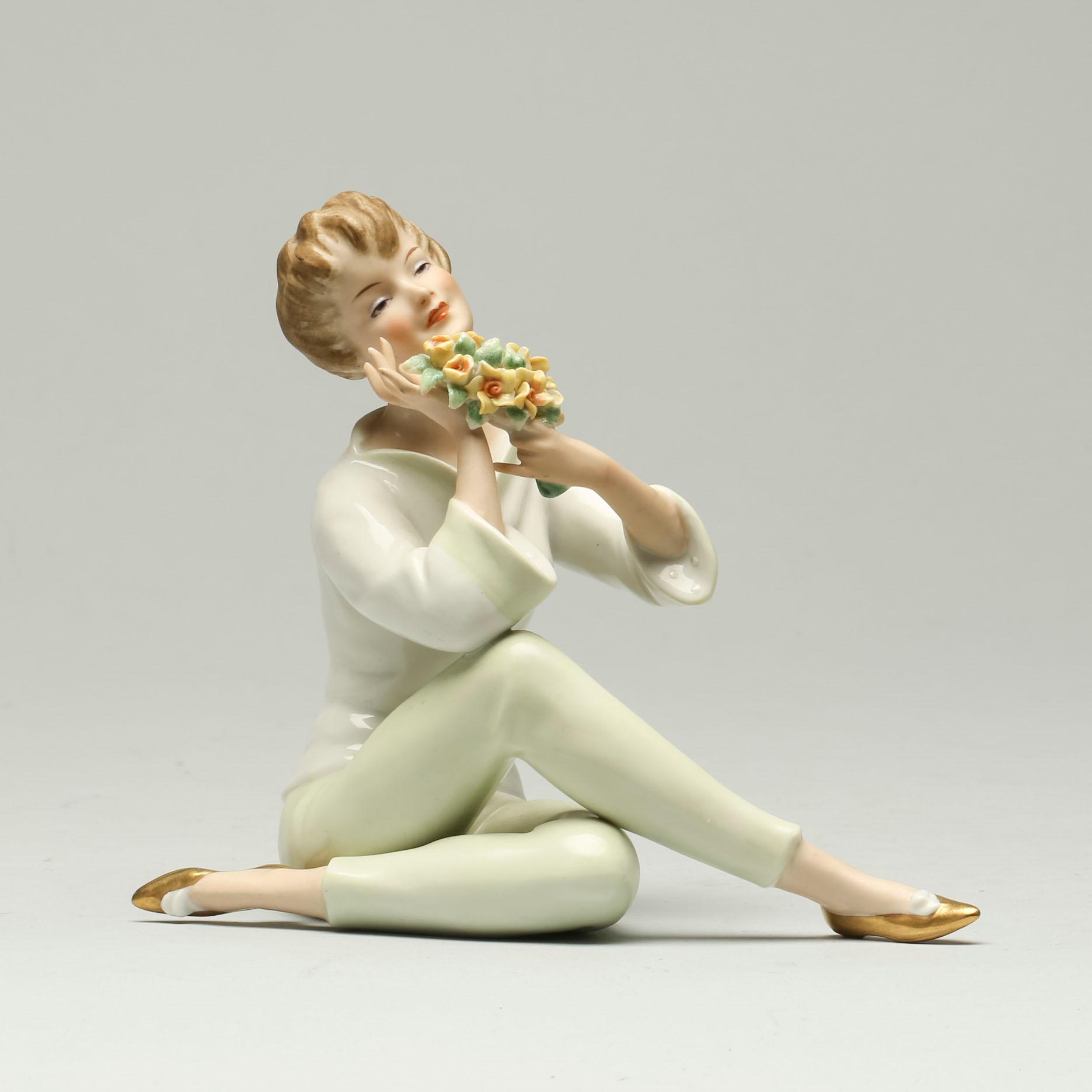 FIGURIN, porslin, Wallendorf, Tyskland. 1900-talets mitt.