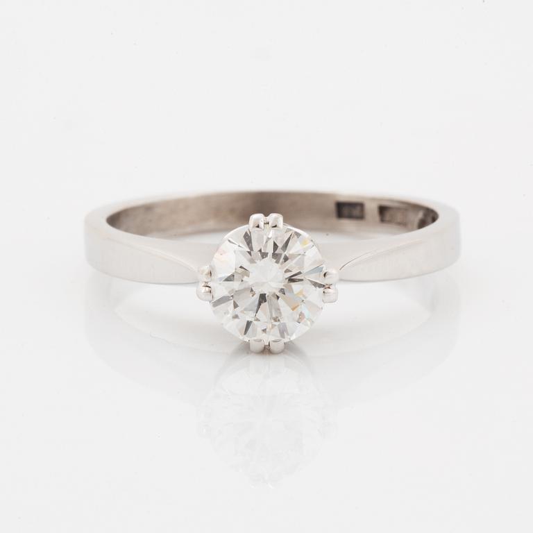 Brilliant-cut diamond ring, 0.79 ct according to engraving, Gustav Dahlgren & Co, Malmö, 1965.