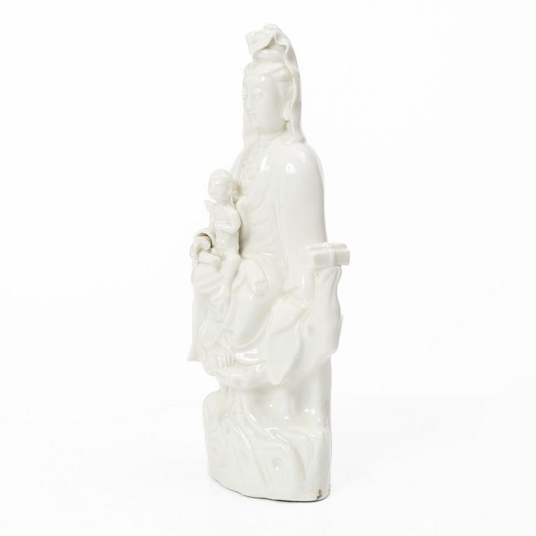 Guanyin, porslin, Blanc de Chine, Kina, sen Qingdynasti.