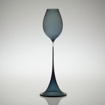 A Nils Landberg glass goblet, Orrefors.