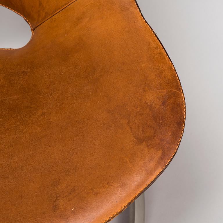 PREBEN FABRICIUS & JØRGEN KASTHOLM, a pair of 1960s 'Scimitar' chairs, Ivan Schlechter.