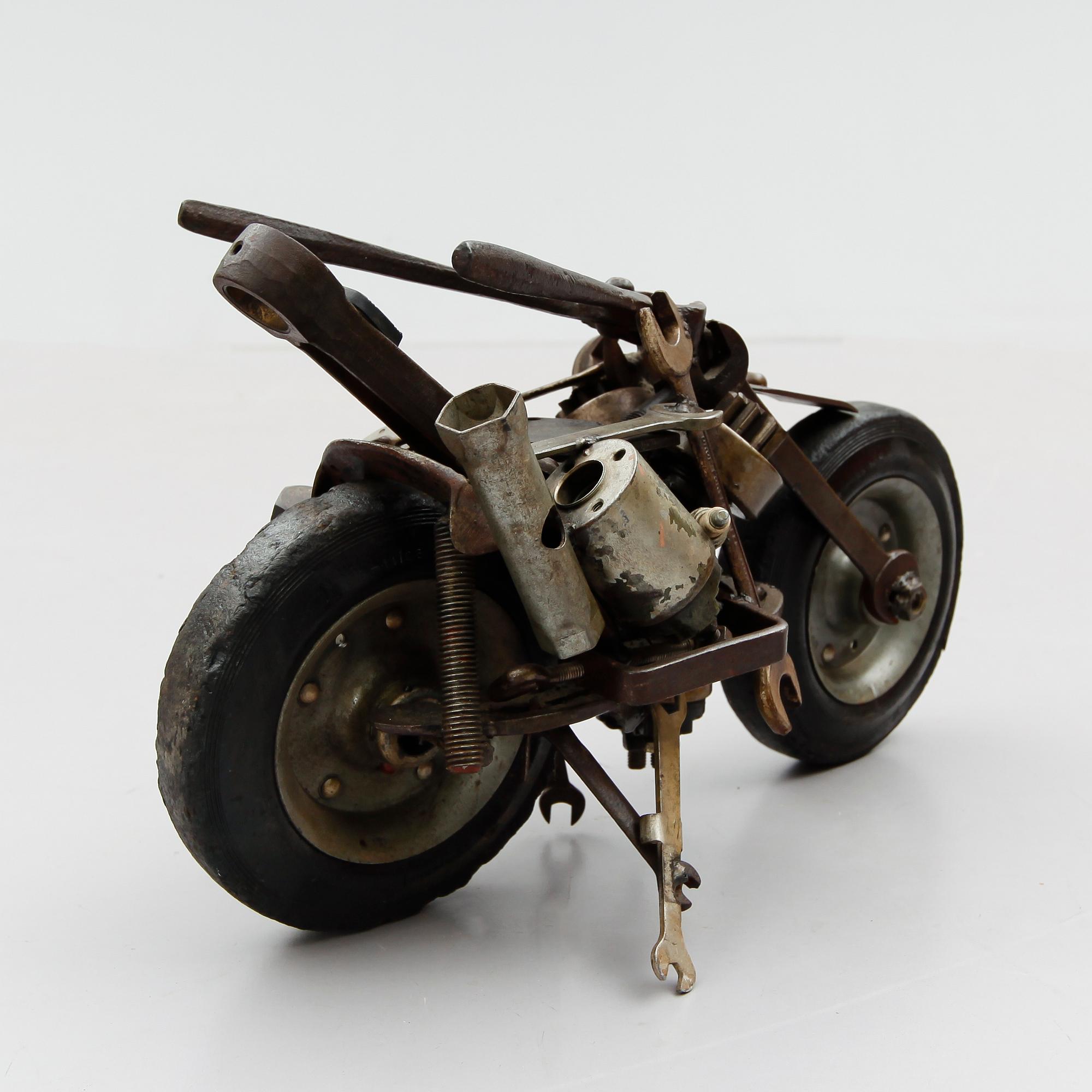 BOB PASTERKAMP, skulptur, metallskrot.