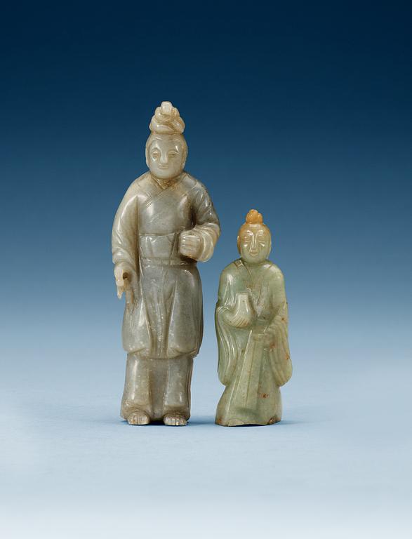 Two carved nephrite figures, late Qing dynasty.