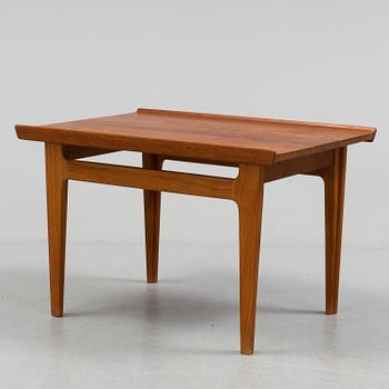 A second half of the 20th century table by France & Søn.