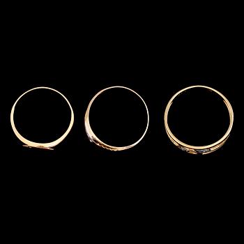 RINGAR, 3 st, 18 k guld med diamanter. Total vikt ca 5 g.