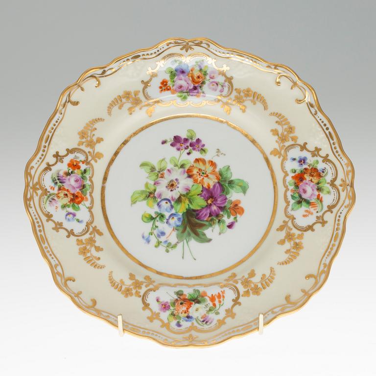 TALLRIK, Ryssland, porslin, Kejserliga porslinsfabriken, Nikolai I.