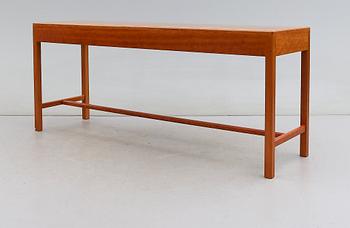 Josef Frank, sideboard, Firma Svenskt Tenn, modell 821, efter 1985.