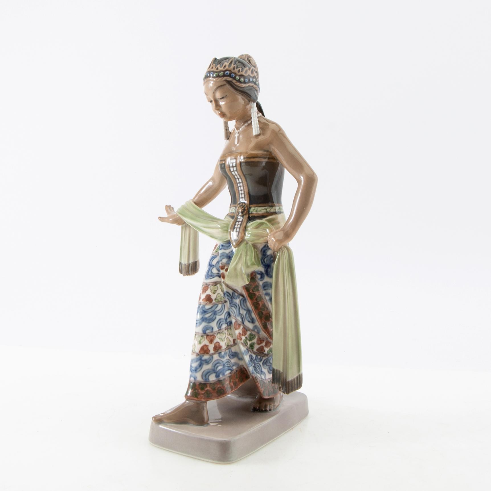 Dahl Jensen, figurin  porslin 1900-tal Danmark.