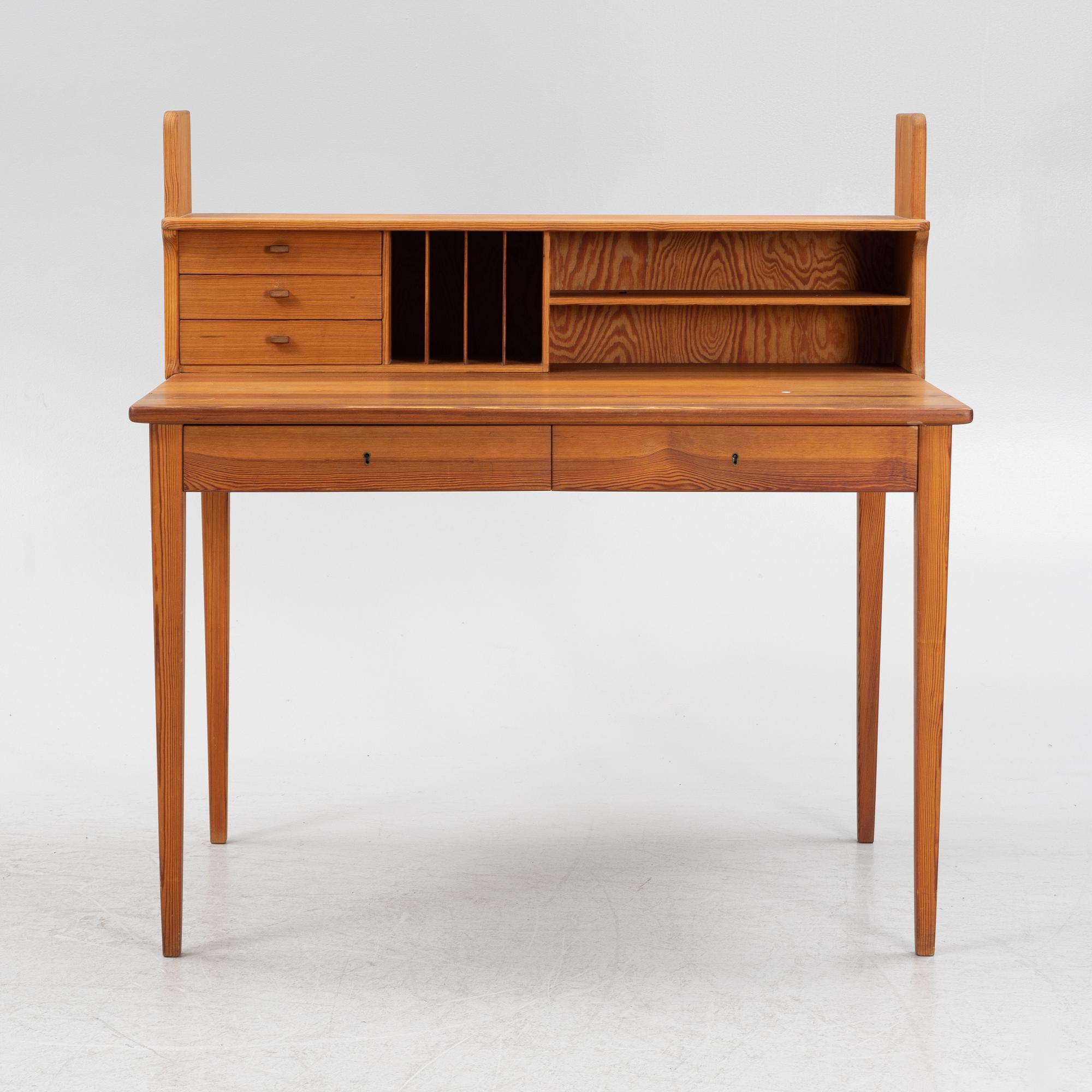 Carl Malmsten, skrivbord med uppsats, "Fryklund".