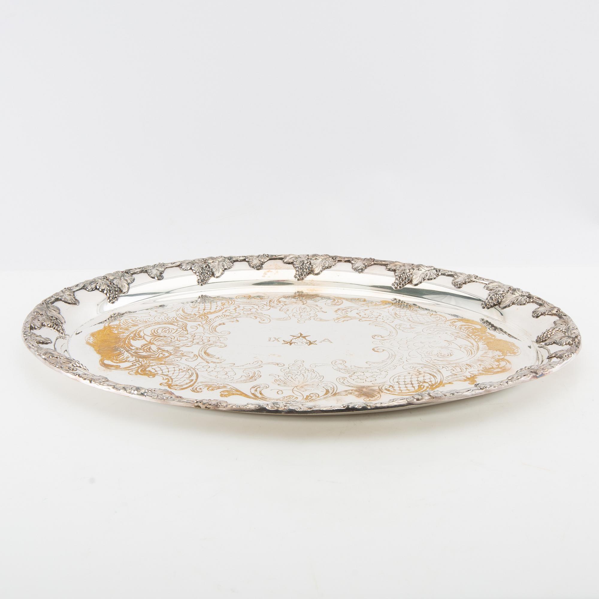 Trays/Serving platters 4 pcs of silver-plated metal, first half of the 20th century.