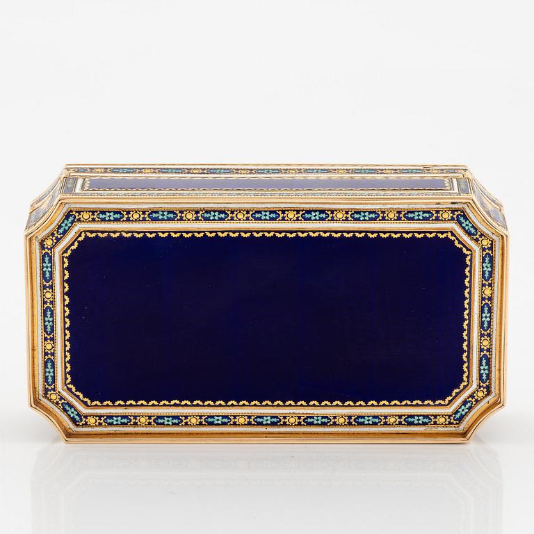 An probably early 19th century Hanau gold and royal blue enamel box with pearls.