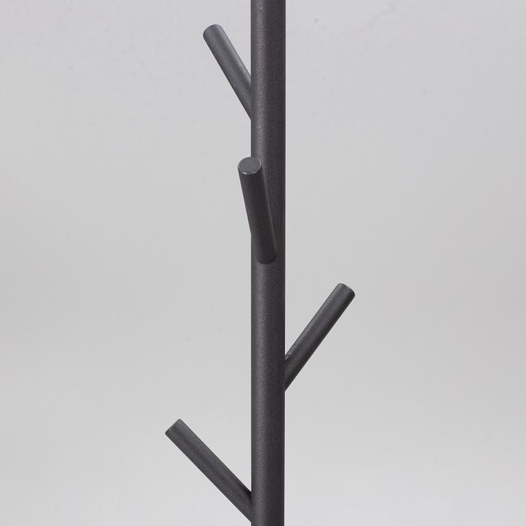 Stina Sandwall, klädhängare, "Sticks", SMD Design, samtida.